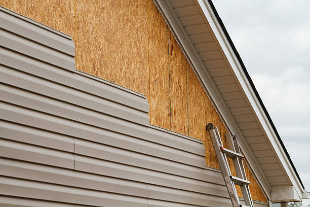 24/7 Emergency Vinyl Siding experts in Ashland, PA